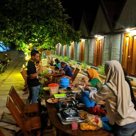 E2 Guest House 카리문자와 외부 사진